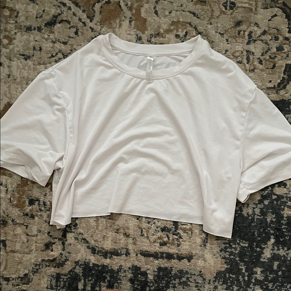 Fabletics Cream Short Sleeve Crop Top
